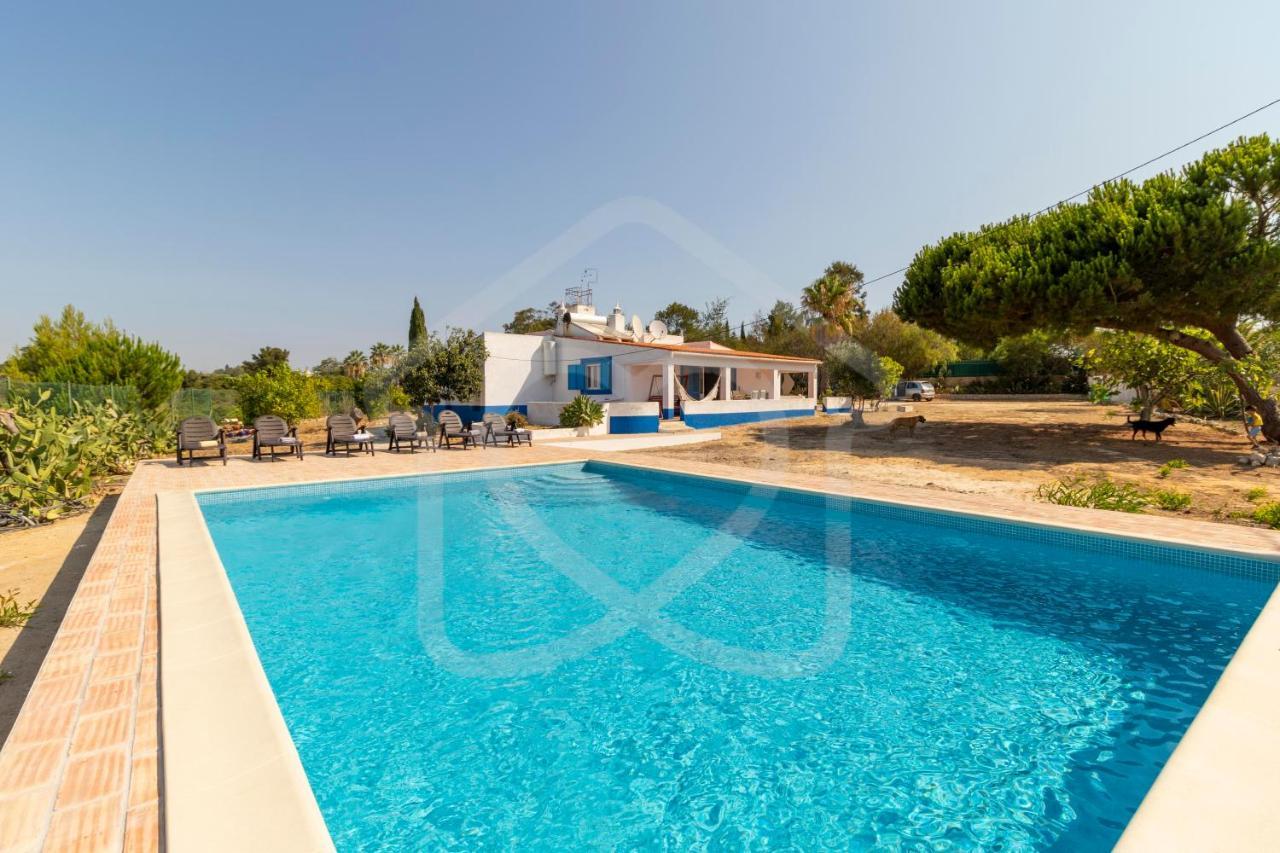 Villas2Go2 Praia Da Marinha Lagoa  Exteriör bild