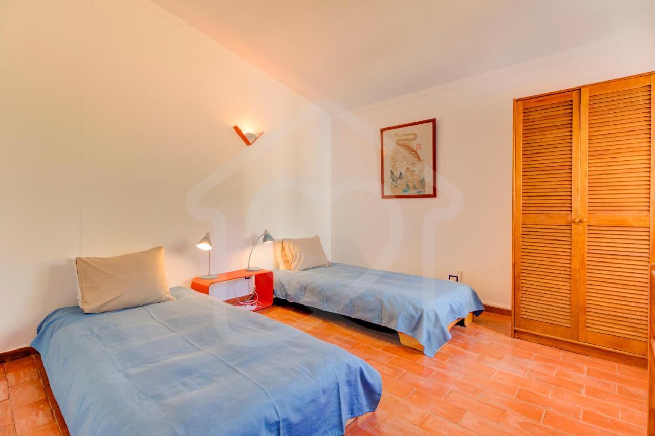 Villas2Go2 Praia Da Marinha Lagoa  Exteriör bild